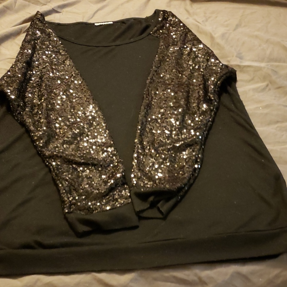 Cheeky's sequin sleeve tee